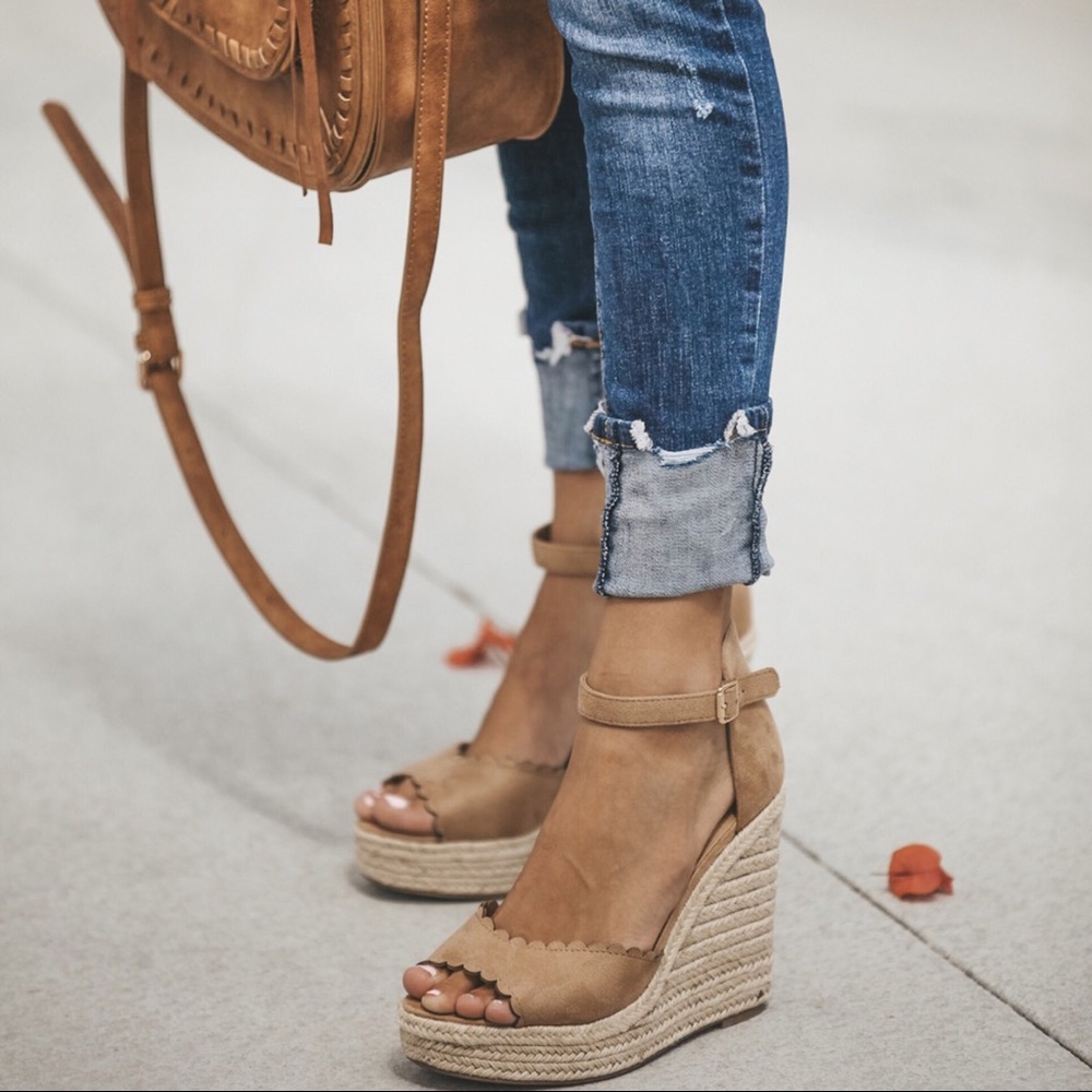 1 LEFT‼️Espadrille Wedges-Camel - Picture 2 of 8